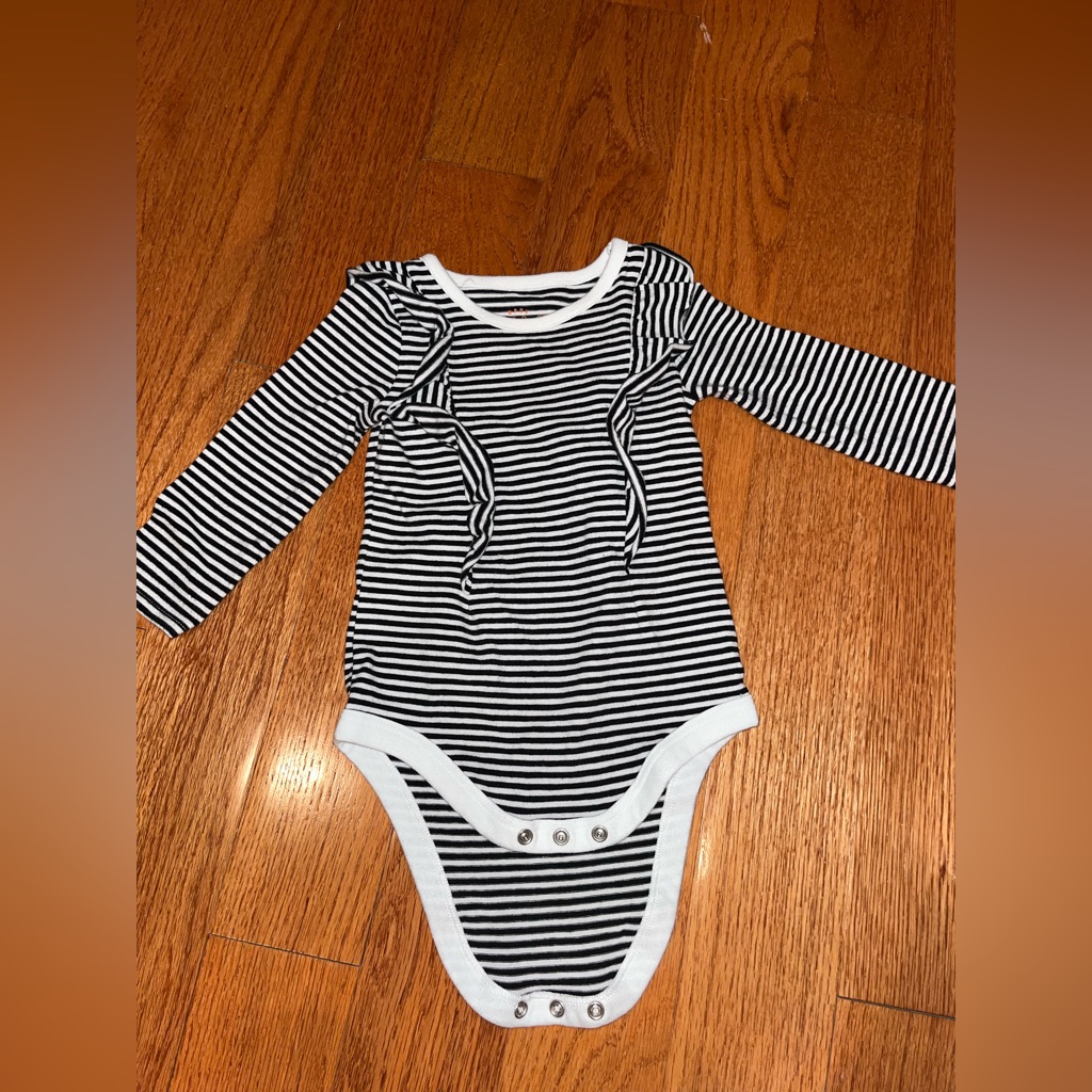 Cat And Jack Ruffle Black And White Striped Onesie 6-9 Months